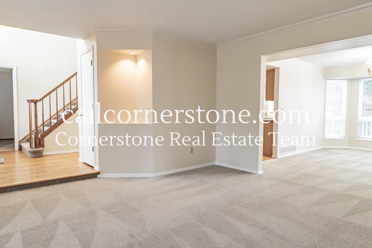 630 Fernglen Ct #1 - Photo 7 of 50