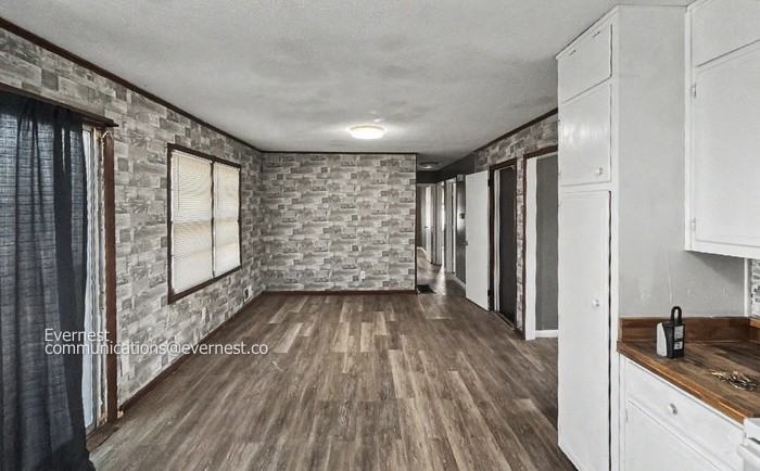 1816 Damon Cir - Photo 3 of 18