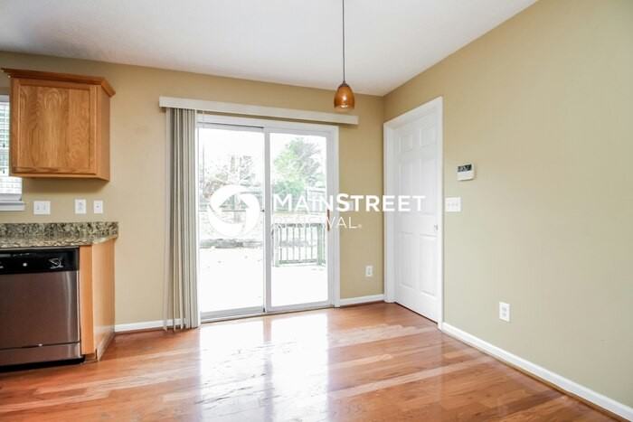 7822 Rainey Dr - Photo 5 of 17