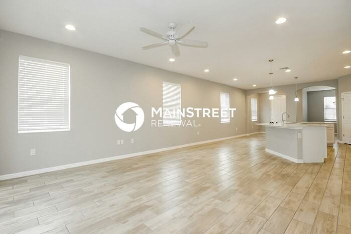 7242 Milestone Dr - Photo 4 of 17