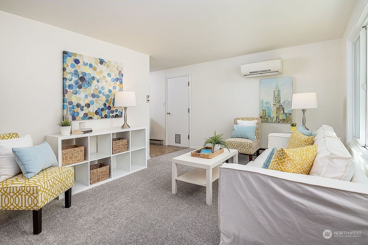 5007 236th St Sw #1 - Photo 6 of 12