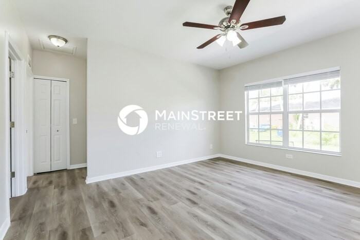 1245 Amherst St E - Photo 3 of 16