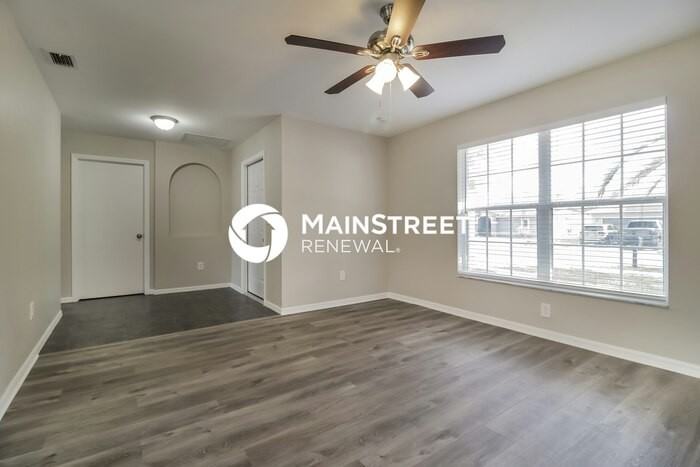 15688 Spring Line Ln - Photo 7 of 16