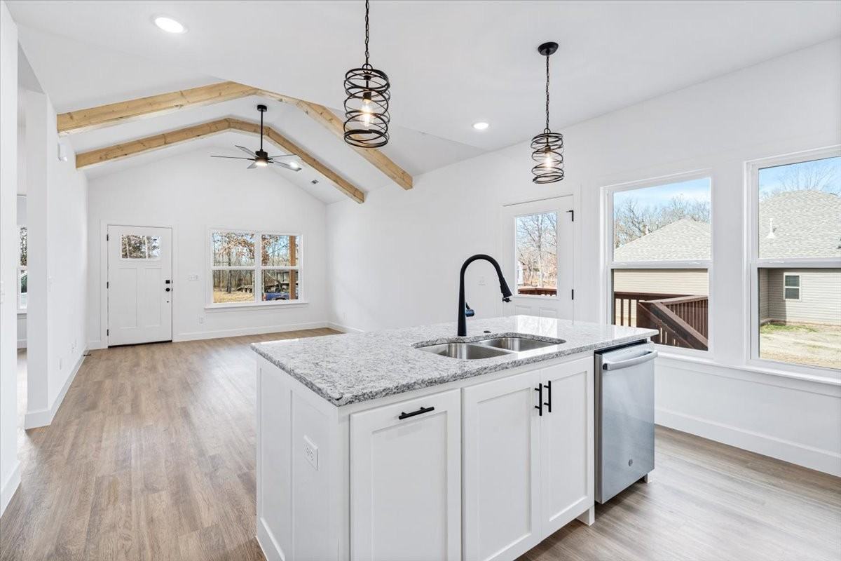 40 Hebrides Dr #1 - Photo 3 of 25
