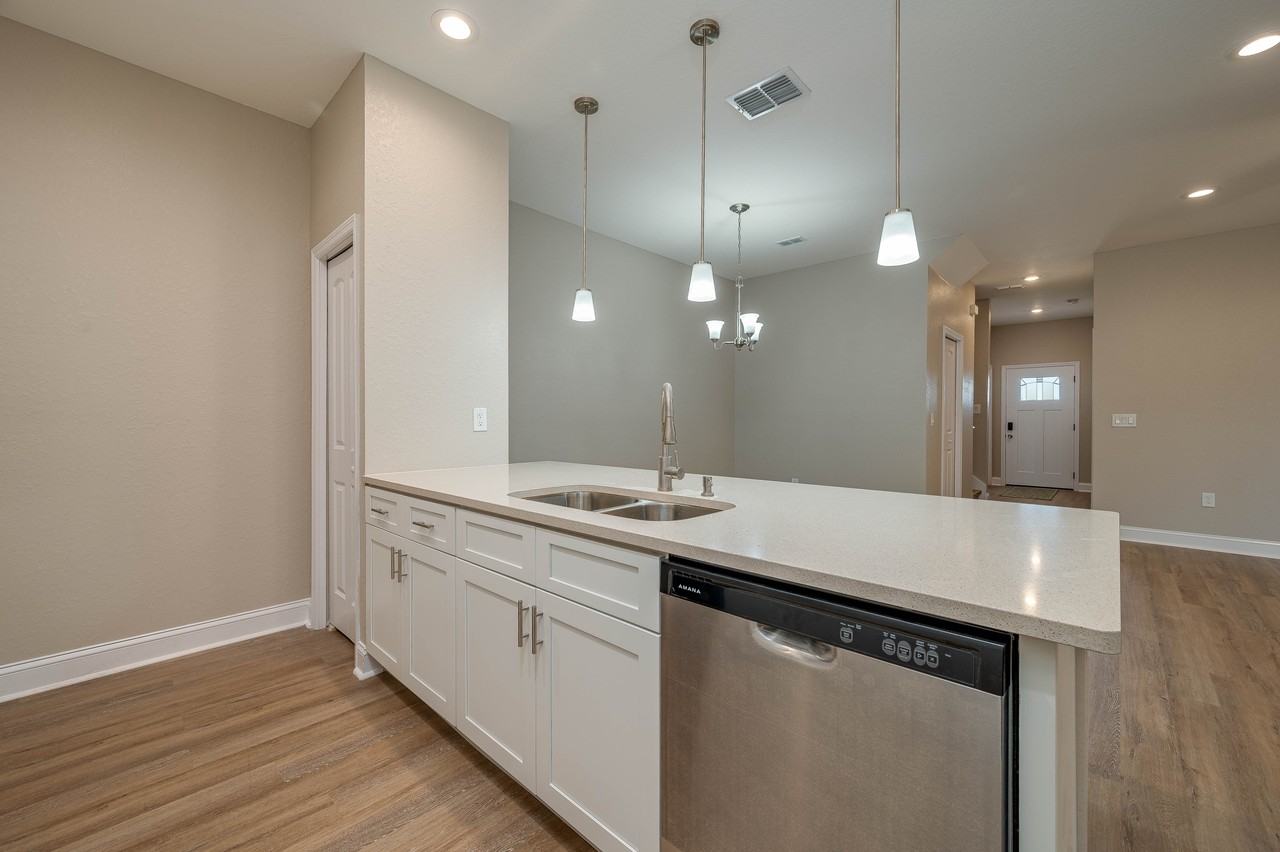 1047 Oak Hammock Dr #1 - Photo 7 of 22