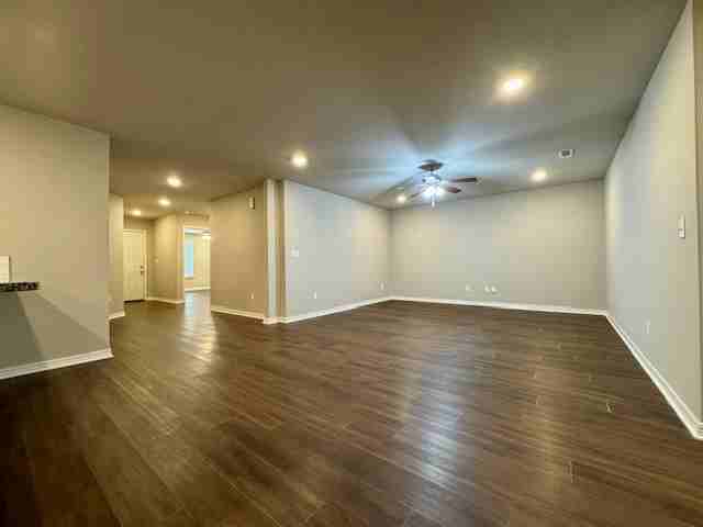 2315 W Persimmon St #1 - Photo 4 of 19