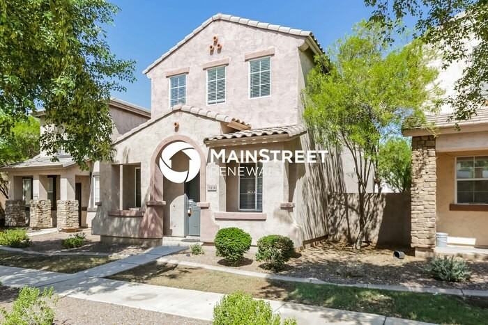 5158 W Illini St - Photo 4 of 17