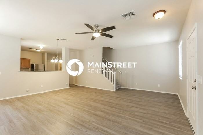 5158 W Illini St - Photo 6 of 17