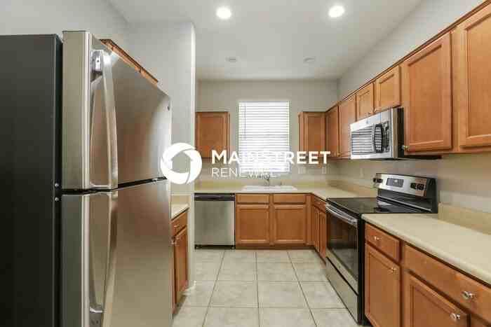 5337 W Warner St - Photo 6 of 17