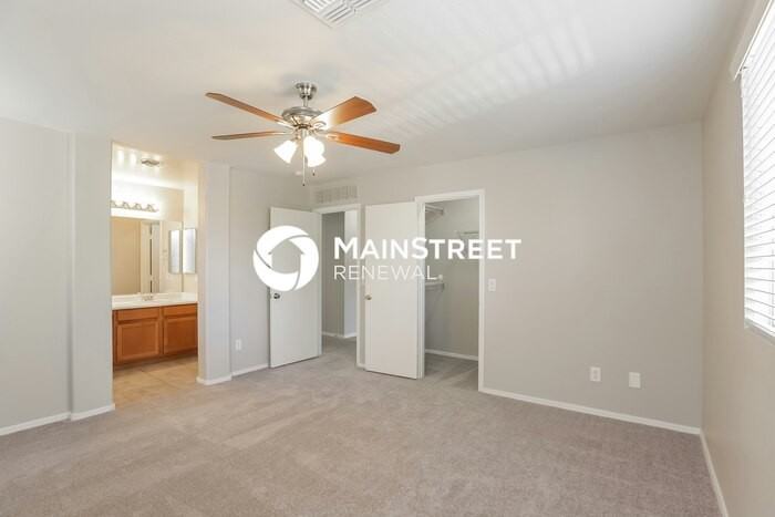 5337 W Warner St - Photo 6 of 17