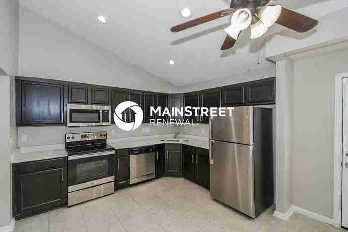 1868 Sheraton Lakes Cir - Photo 6 of 16