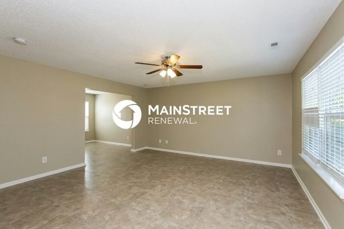 6020 Veckman Ct - Photo 5 of 15