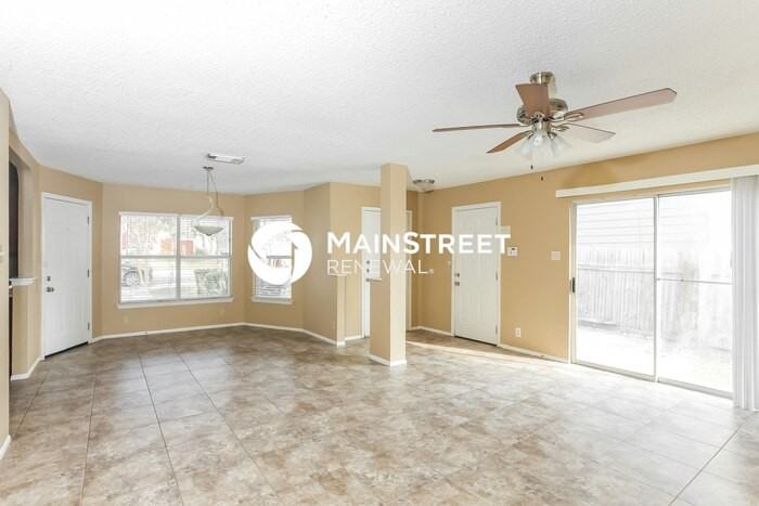 823 Meadow Stone - Photo 3 of 16