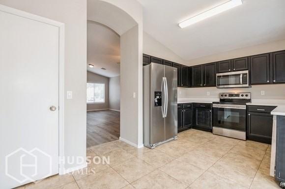 12333 W Larkspur Rd - Photo 7 of 22