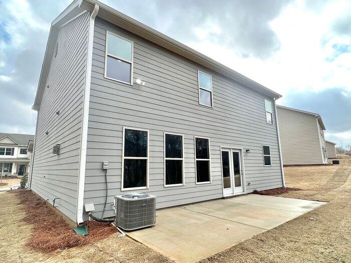 229 Hellen Valley Dr - Photo 3 of 32