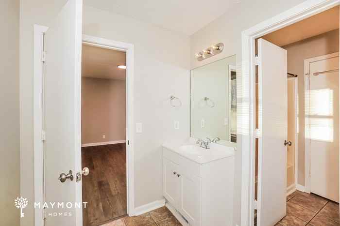 2092 Sanders Rd - Photo 7 of 10