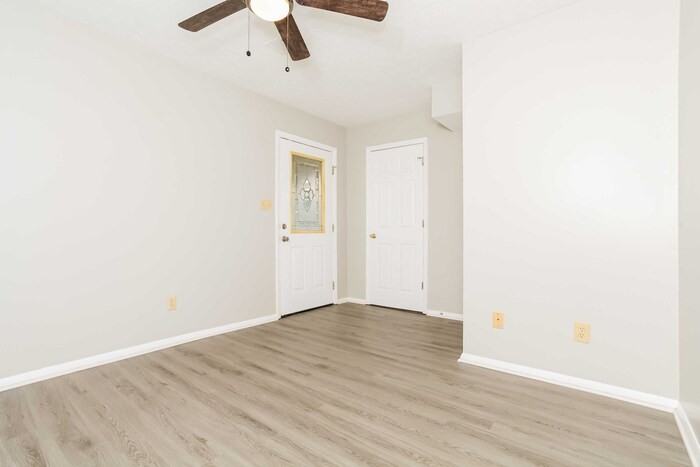 2313 Rose Rd - Photo 7 of 12