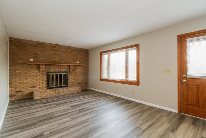 2480 Sylmar Ct - Photo 2 of 10