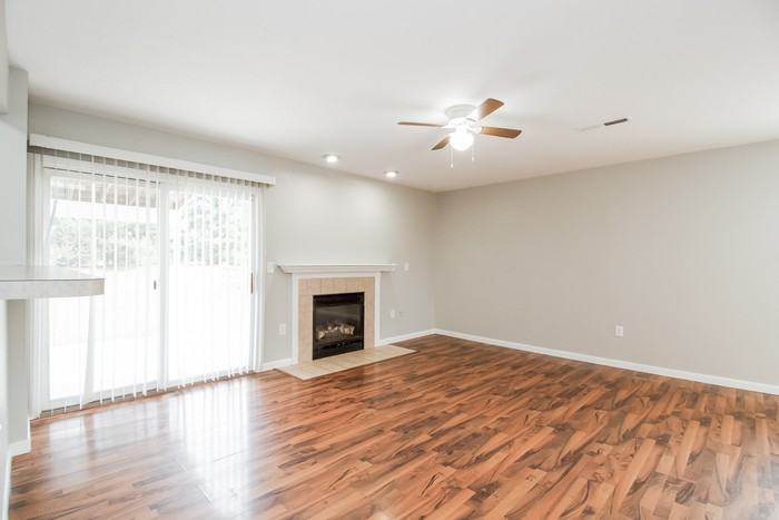 1021 Canterbury Ln - Photo 7 of 11