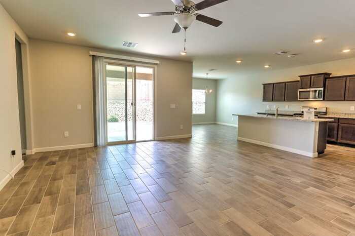 1117 W Valley Meadow Ln - Photo 4 of 45