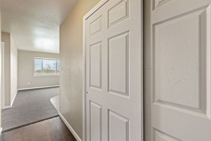1163 Cree Dr #4 - Photo 4 of 22