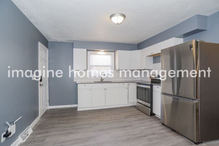 1202 E Loula St #2 - Photo 4 of 12