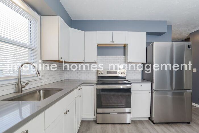 1202 E Loula St #2 - Photo 5 of 12