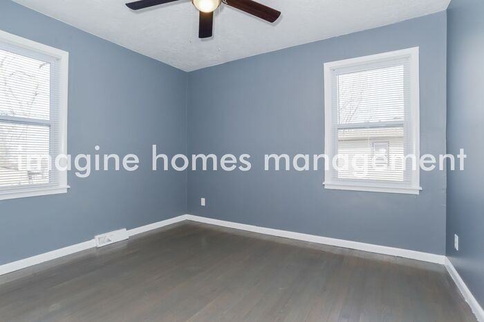 1202 E Loula St #2 - Photo 6 of 12