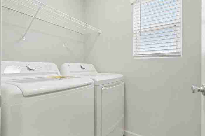 1630 Roosevelt Ct - Photo 5 of 18