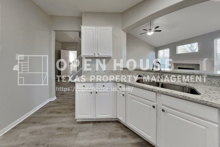 23943 Ayscough Ln - Photo 6 of 21