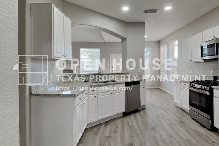 23943 Ayscough Ln - Photo 7 of 21