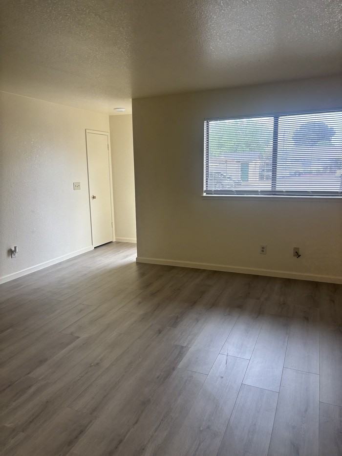 906 Byron Ln #A2 - Photo 3 of 10