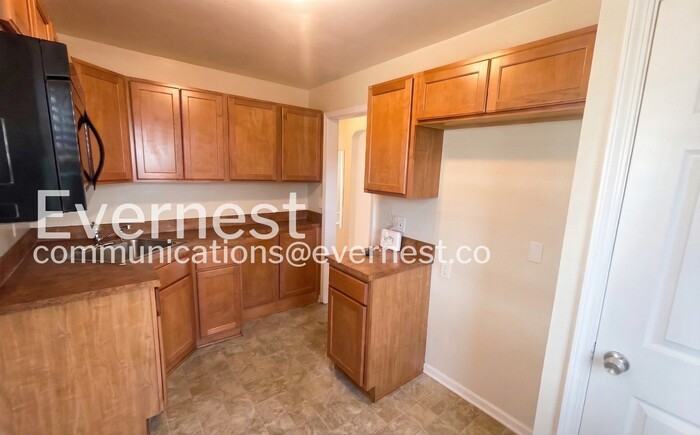 16913 Lotus Dr - Photo 2 of 22