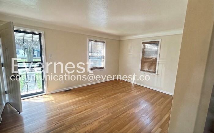 16913 Lotus Dr - Photo 5 of 22