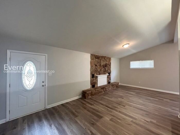 8694 Yorktown Dr - Photo 6 of 23