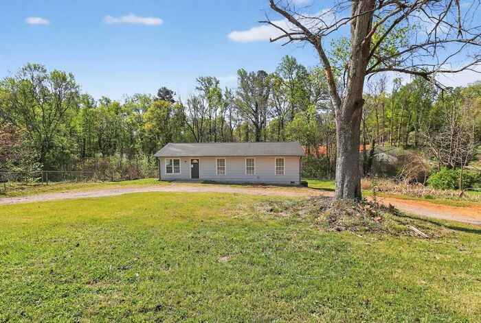 308 Caroline Ave - Photo 4 of 31