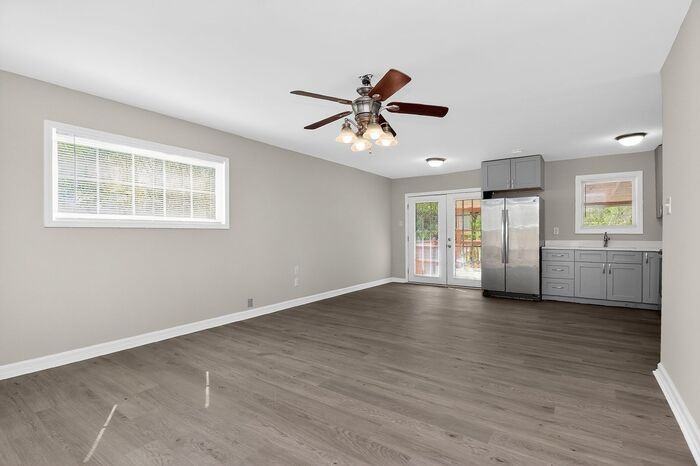 308 Caroline Ave - Photo 5 of 31