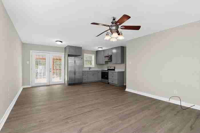 308 Caroline Ave - Photo 6 of 31