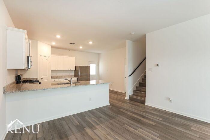 2927 Jackson Smt - Photo 7 of 24