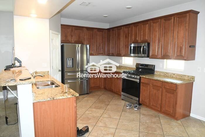 1738 W Satinwood Dr - Photo 4 of 18