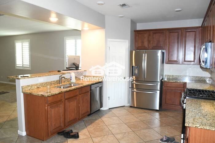 1738 W Satinwood Dr - Photo 5 of 18