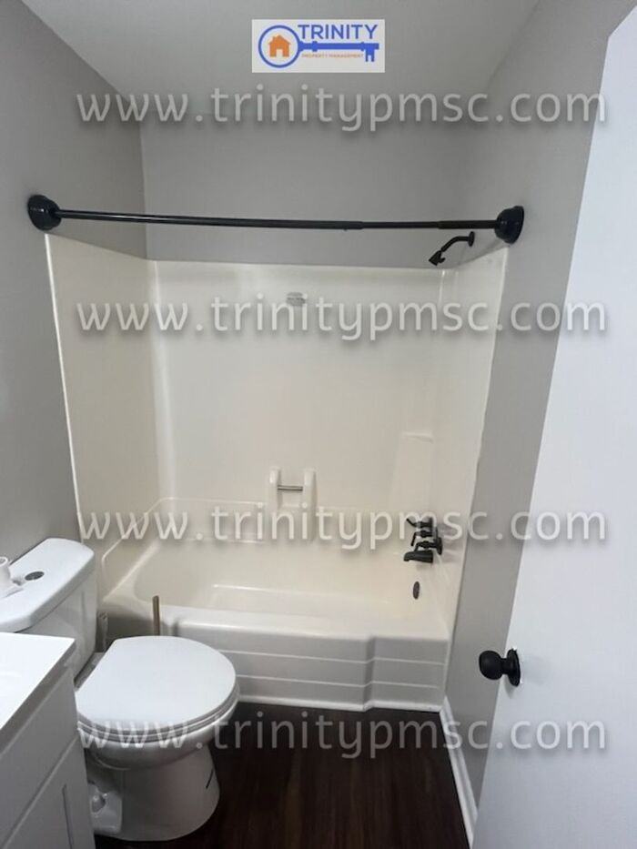 207 Dunwoody Ave #D15 - Photo 3 of 36