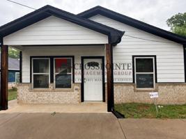 featured image of 501 W Vance St