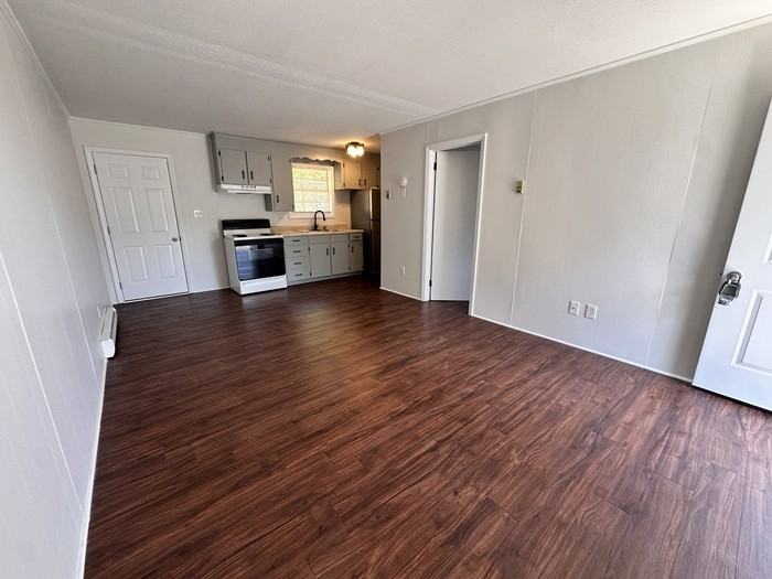 516 E Charles St #1 - Photo 2 of 10