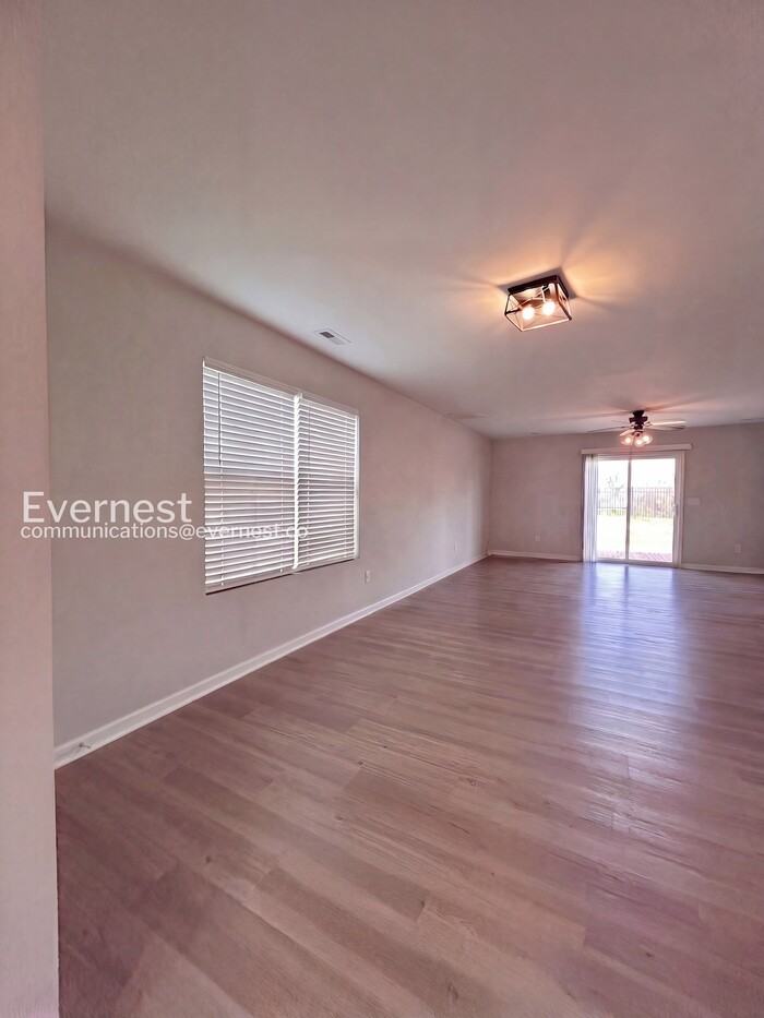 1326 Bryson Ln - Photo 6 of 33