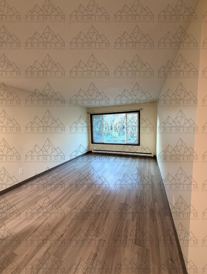 Columbia View Apartments - Photo 2 of 12