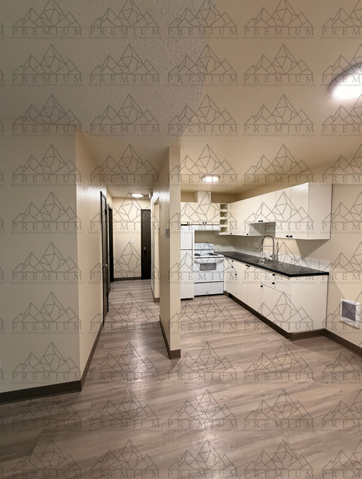 Columbia View Apartments - Photo 5 of 12