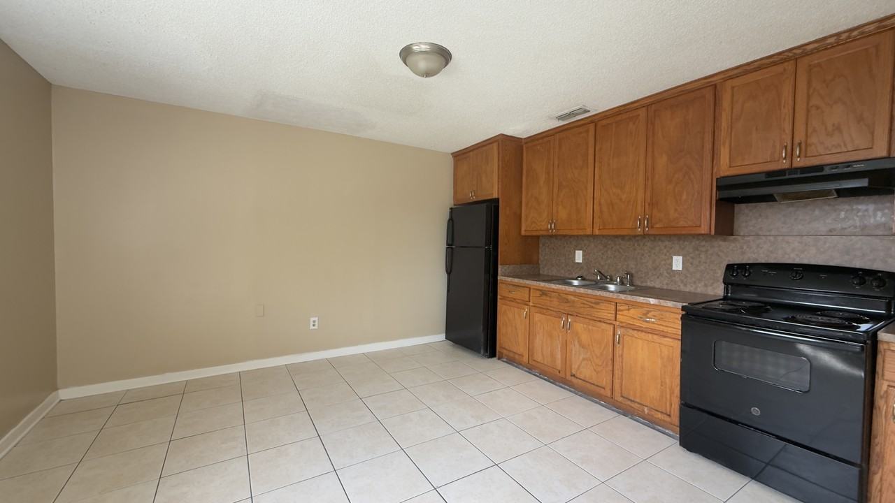 4253 Moncrief Rd W #2 - Photo 2 of 11