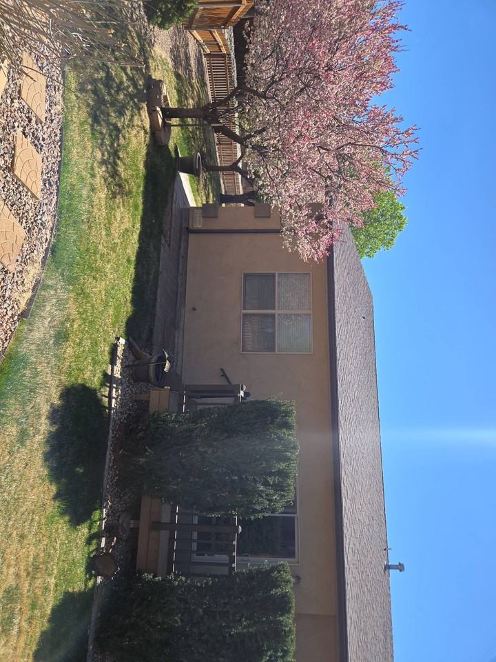 729 Skyview Ct #1 - Photo 2 of 11