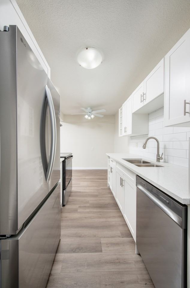 Ella Manor - Photo 3 of 27